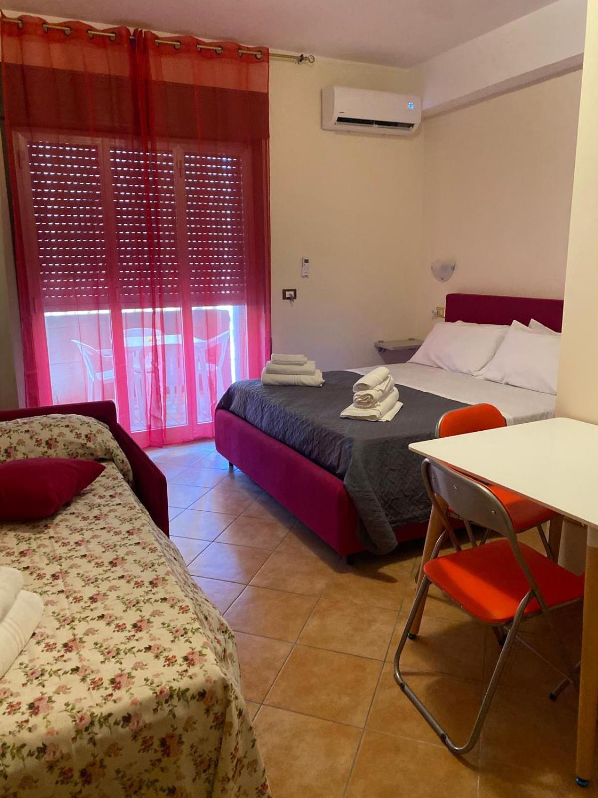 Musetta Sicilian Hospitality Hotel มิลาซโซ ภายนอก รูปภาพ